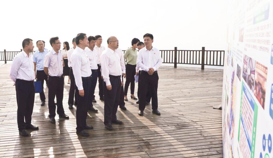 省委常委、组织部长王正谱到四川尊龙凯时集团调研指导工作